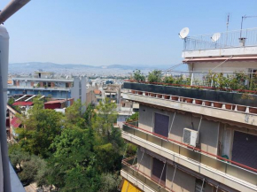 Όμορφο ρετιρέ στον Λυκαβηττό με θέα την Αθήνα.